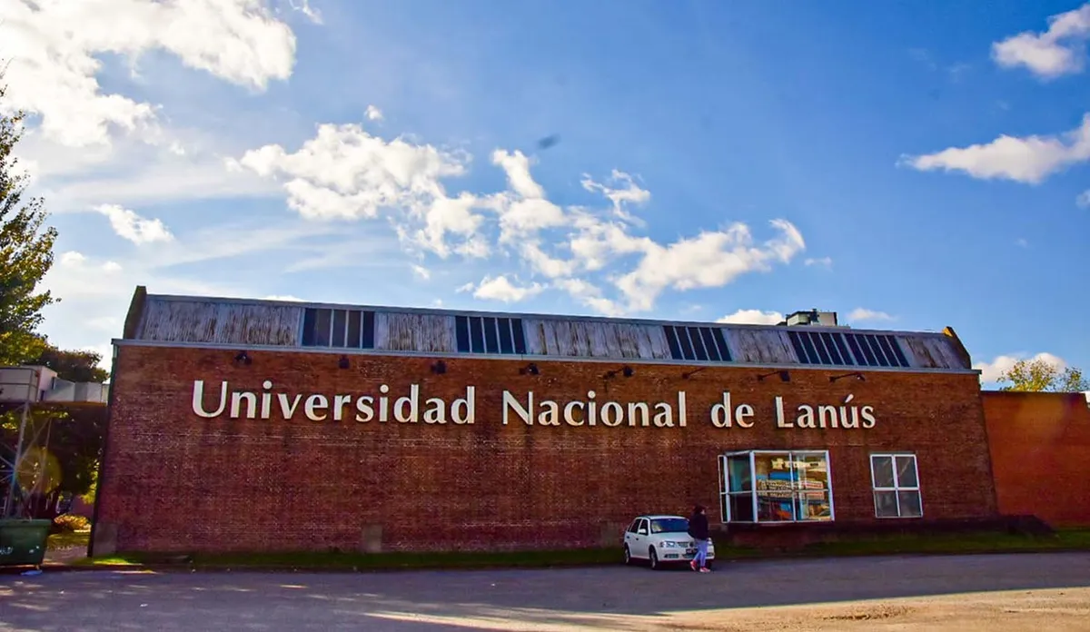 La Universidad Nacional de Lan&uacute;s.&nbsp;