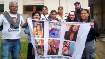 Comienza el juicio por torturas en la comisaría de Domselaar: hay siete policías imputados