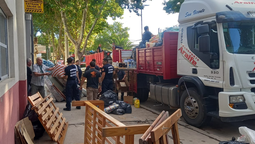 san vicente solidario: salieron los camiones de bomberos y el municipio con donaciones a bahia blanca