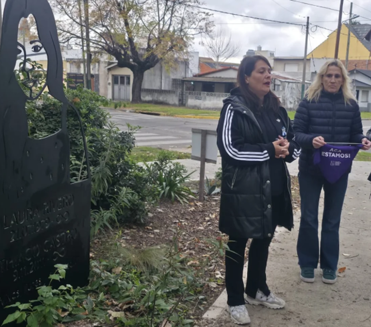 Durante la jornada, entregaron una placa conmemorativa a la familia de Laura Rivero y Thiago Castro. Durante la jornada, entregaron una placa conmemorativa a la familia de Laura Rivero y Thiago Castro.