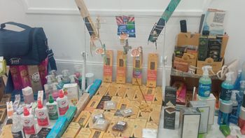 Realizan ferias de emprendedores en Banfield y Temperley este fin de semana