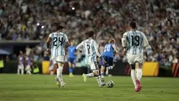 La Selección goleó a Islandia y cerró su preparación para el Mundial con una victoria