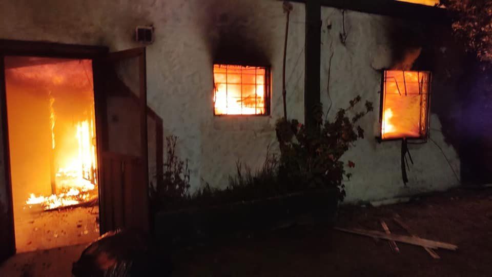 Incendio en Almirante Brown