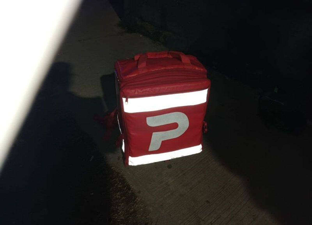 Lomas: detuvieron a un joven por llevar un kilo de marihuana dentro de una mochila de delivery