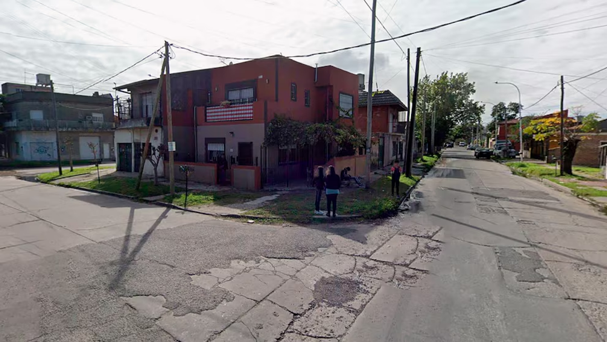 Lugar en donde encontraron al joven muerto en Lanús.