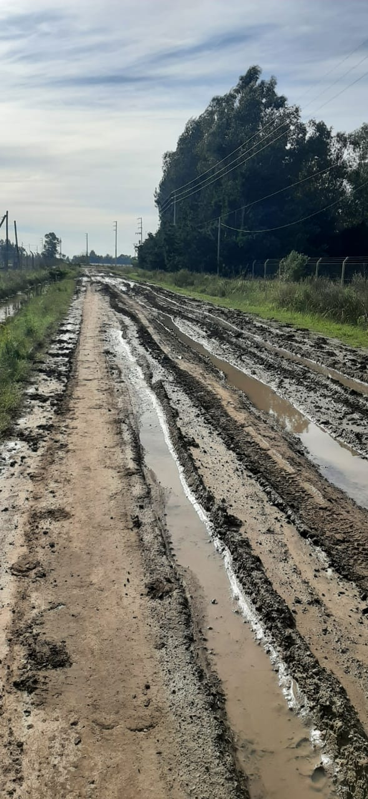 Los vecinos también reclaman por el estado de otras calles de la zona.