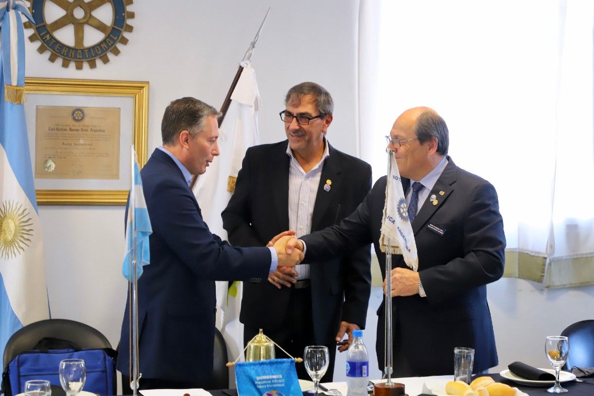 Rotary Club de Esteban Echeverría celebró su 42° aniversario en Luis Guillón