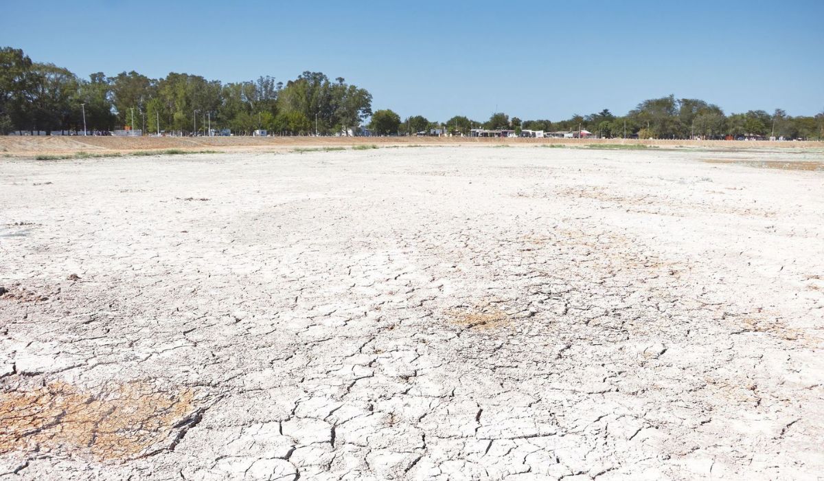 Sequía histórica en la laguna de San Vicente: más de la mitad de su superficie no tiene agua 
