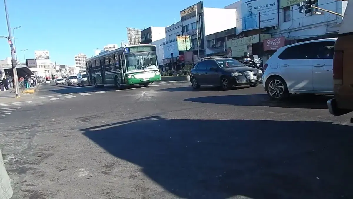Permisos para circular con transporte pesado en Lanús.