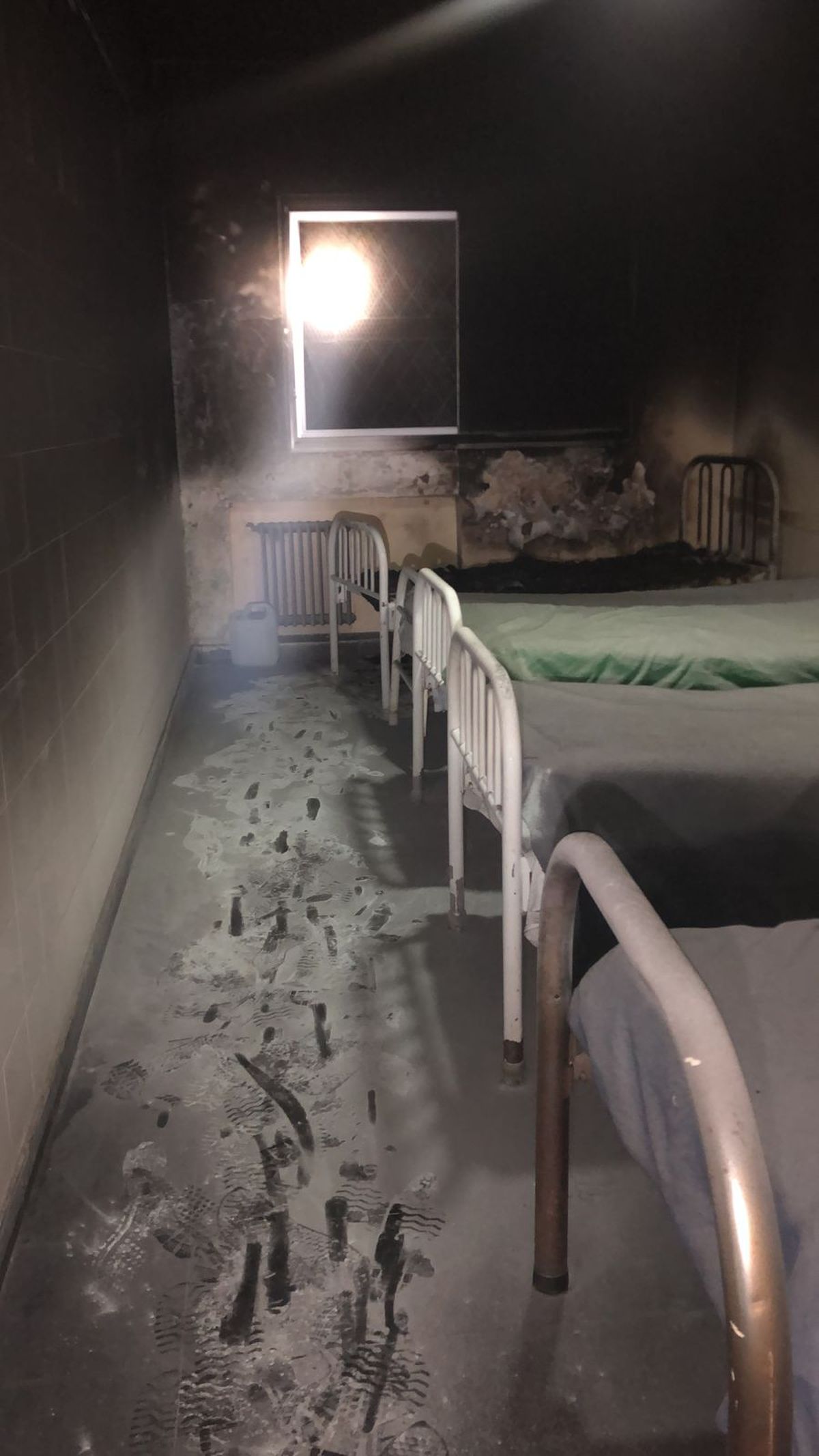 Así quedó la habitación de la Clínica San Gabriel de Adrogué.