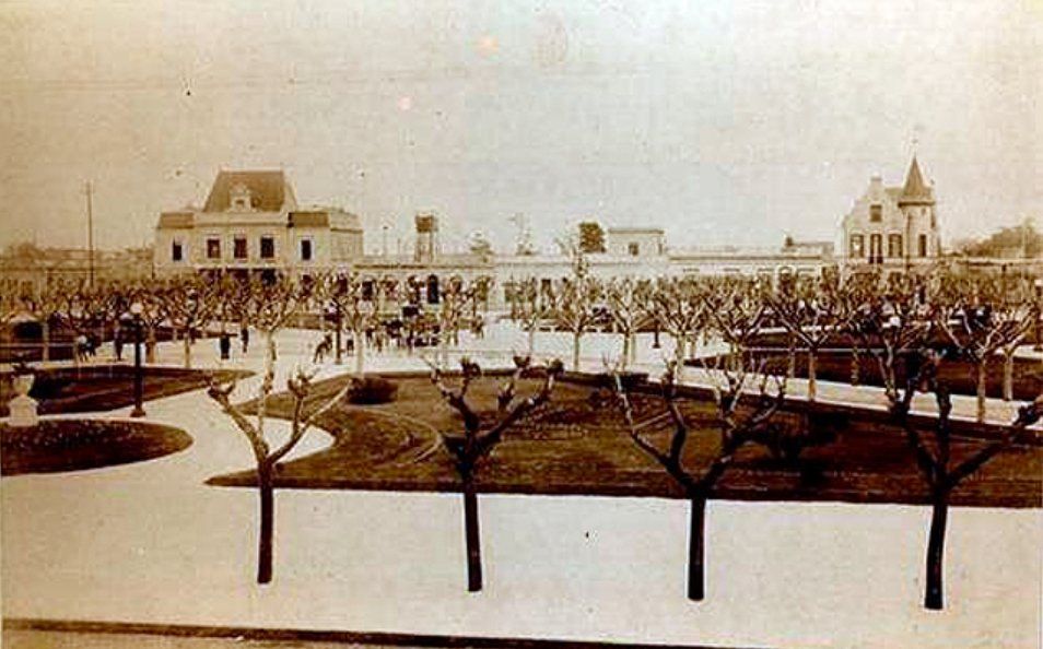 Una de las primeras imágenes de la Plaza Grigera.