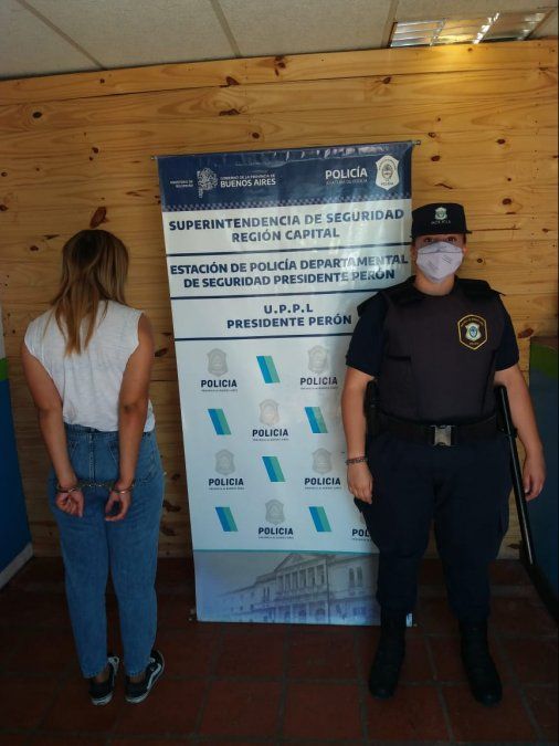 Una clienta le rob&oacute; a una empleada dentro del Banco Provincia de Guernica.