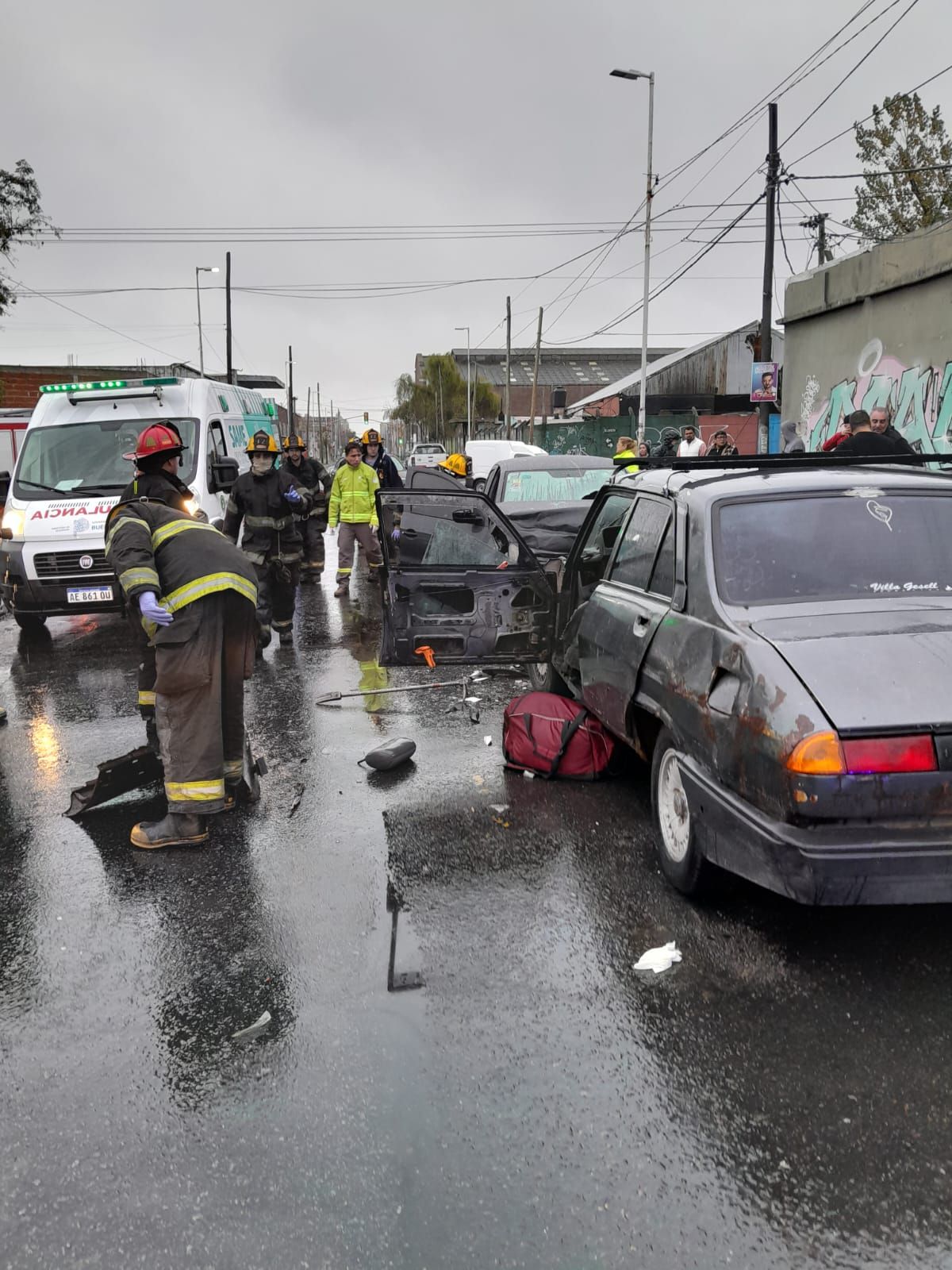 Grave accidente de tránsito en Lanús: 2 muertos y 3 heridos