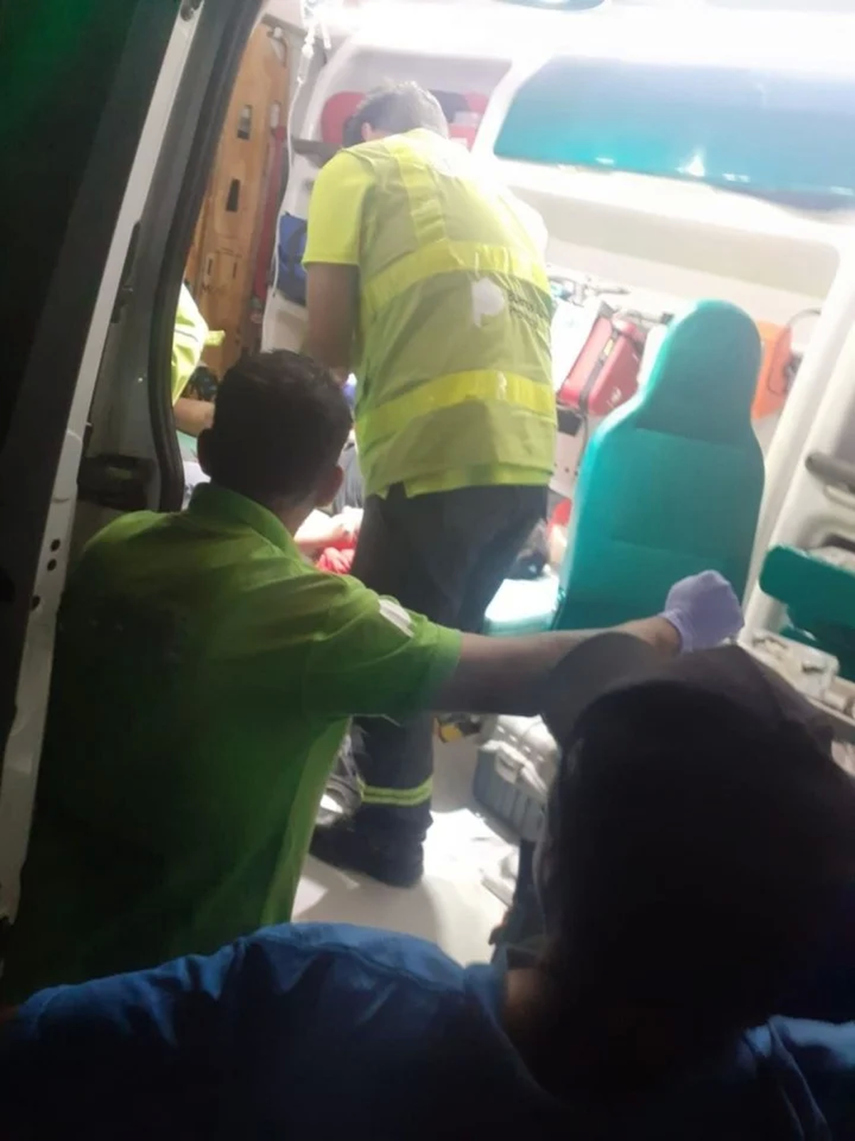 La joven que recibió la descarga eléctrica en la terminal de la SUBE fue atendida por personal del SAME