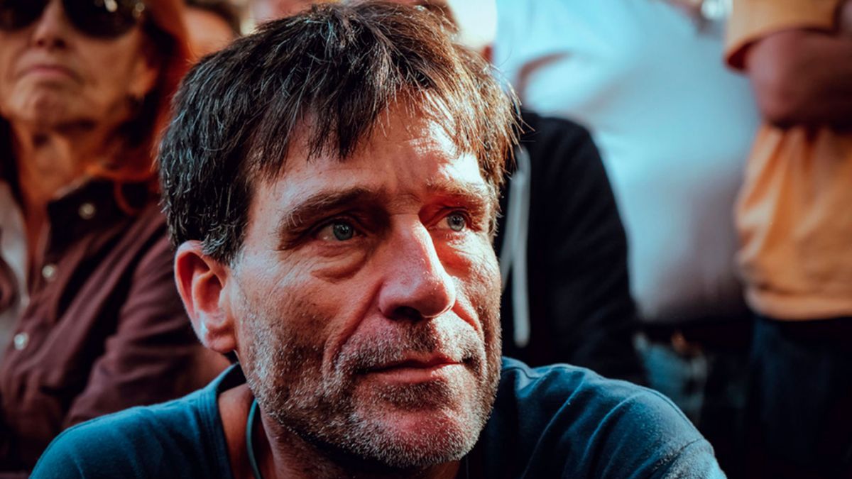 Polémica: un cura villero pidió a los votantes de Milei que no vayan a ...