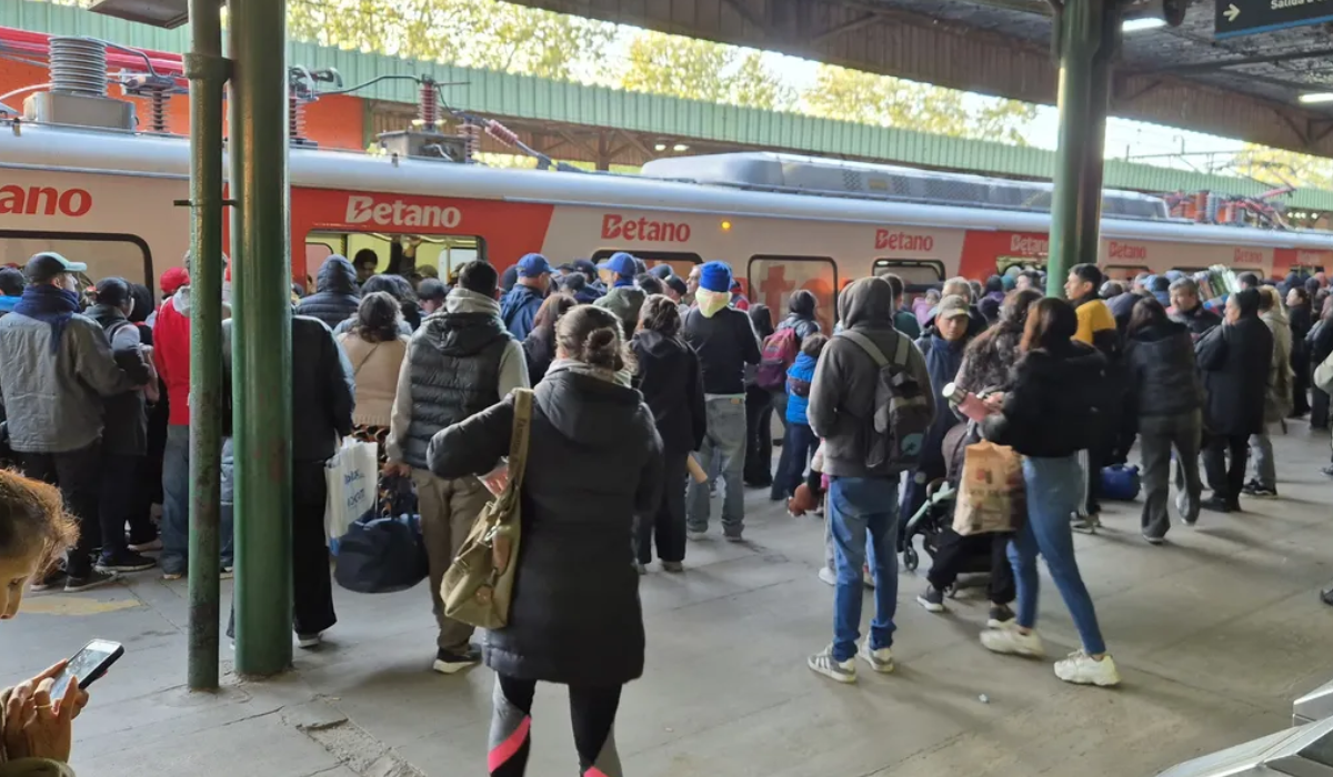 Demoras en el Tren Roca por un accidente en Lomas de Zamora Demoras en el Tren Roca por un accidente en Lomas de Zamora