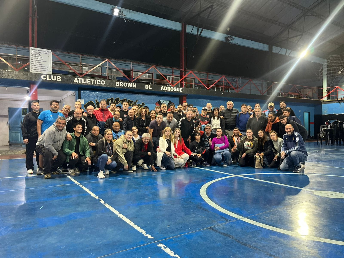 Los comicios finalizaron alrededor de las 21:00 horas.