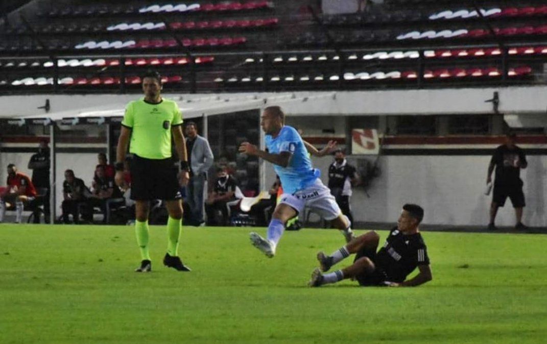 Temperley perdió 1-0 ante Deportivo Riestra y quedó afuera del Reducido de la Primera Nacional.