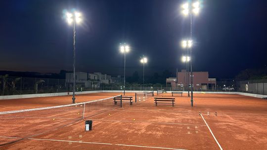 Lagos de Canning inauguró la remodelación de sus tres canchas de tenis