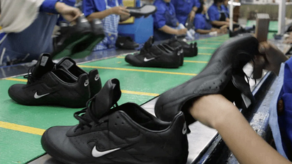 Nike su producción país por falta de insumos