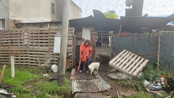 Monte Grande: una vecina perdió todo tras el incendio de su casa y pide ayuda