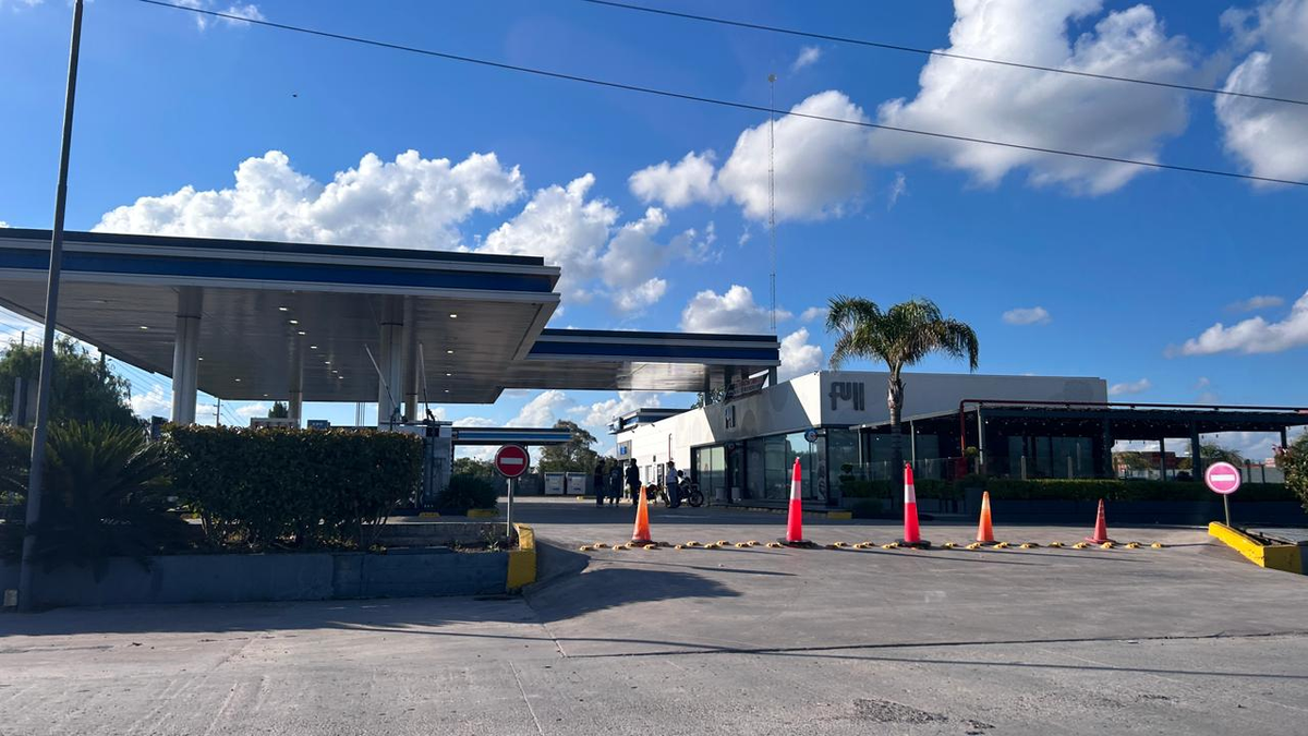 YPF Canning clausurada.