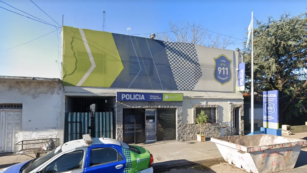 Comisaría 9na de Parque Barón en Lomas de Zamora. 