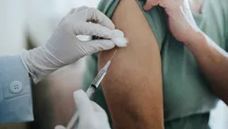 vacunacion antigripal gratis en banfield: donde y quienes podran aplicarsela