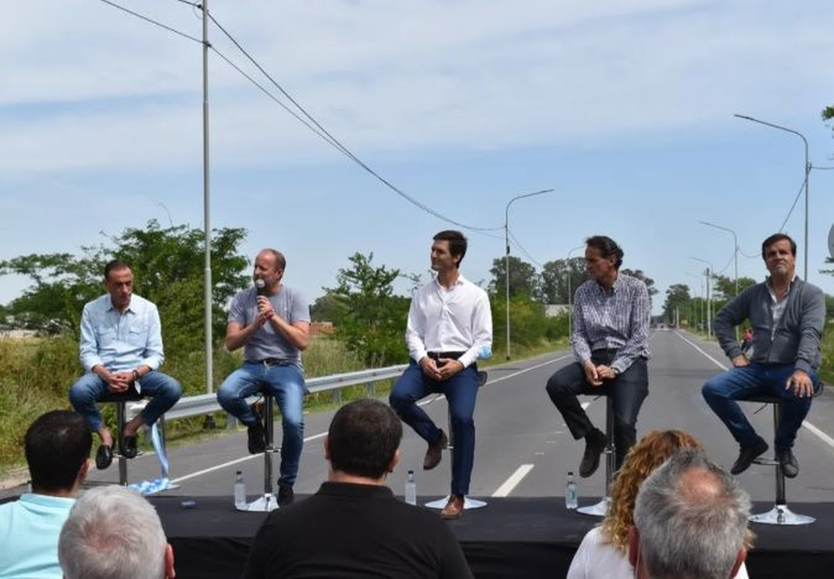 La inauguración de la obra de repavimentación.  