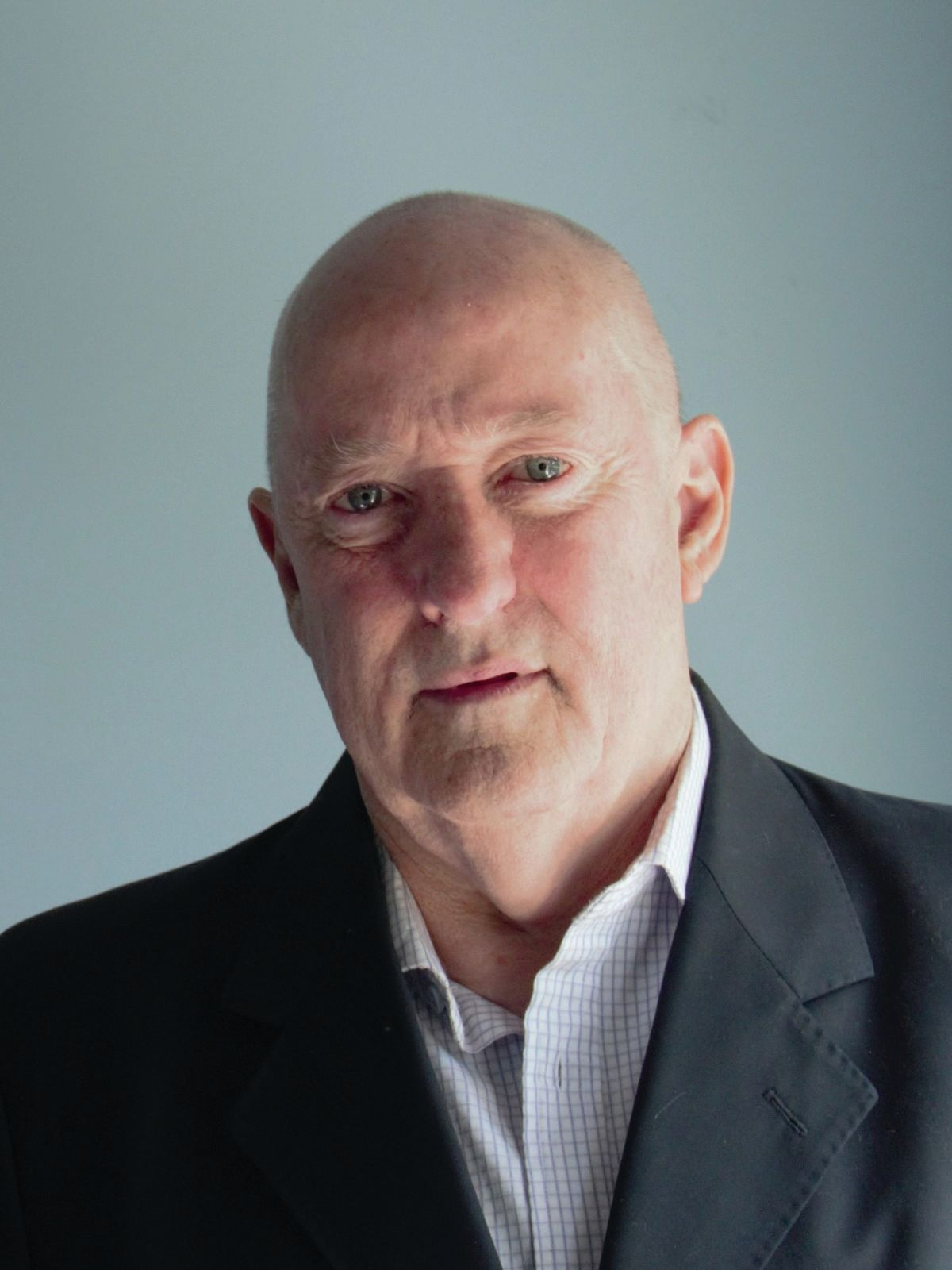 Javier Vicu&ntilde;a es docente de la UNLZ y la UNDAV.