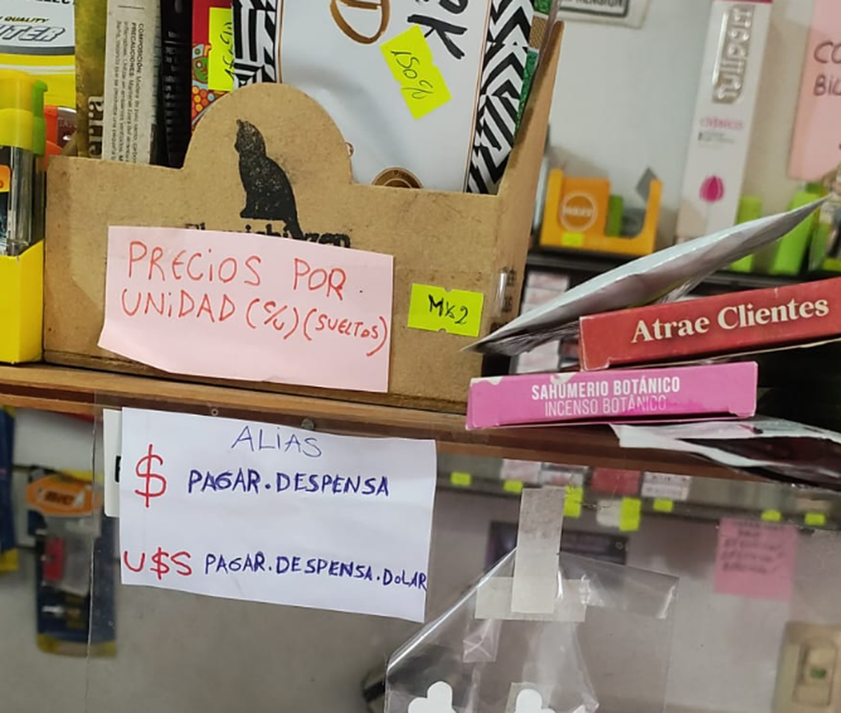 El kiosco de Alejandro Korn recibe pagos en dólares a través de transferencias. 