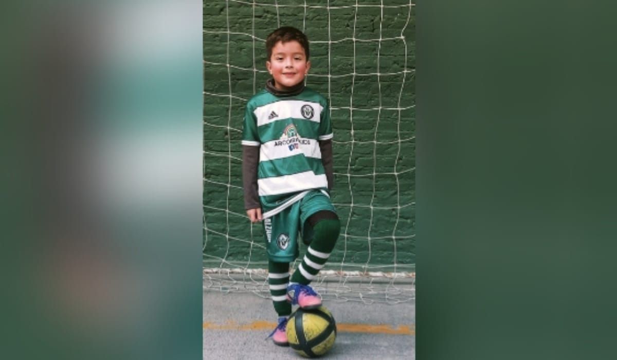 Video: la emoción de un niño de Almirante Brown cuando le tocó la figurita de Messi
