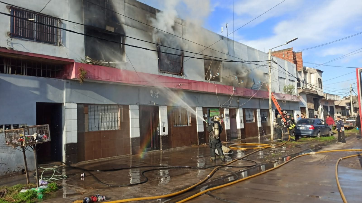 No hubo heridos en el complejo de departamentos de Lomas de Zamora.