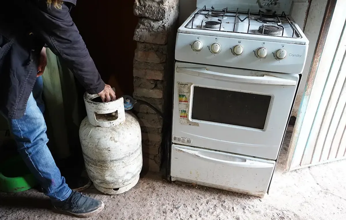 Los subsidios se aplicarán únicamente sobre consumos base definidos por el Gobierno y no cubrirán los excedentes. Los subsidios se aplicarán únicamente sobre consumos base definidos por el Gobierno y no cubrirán los excedentes.