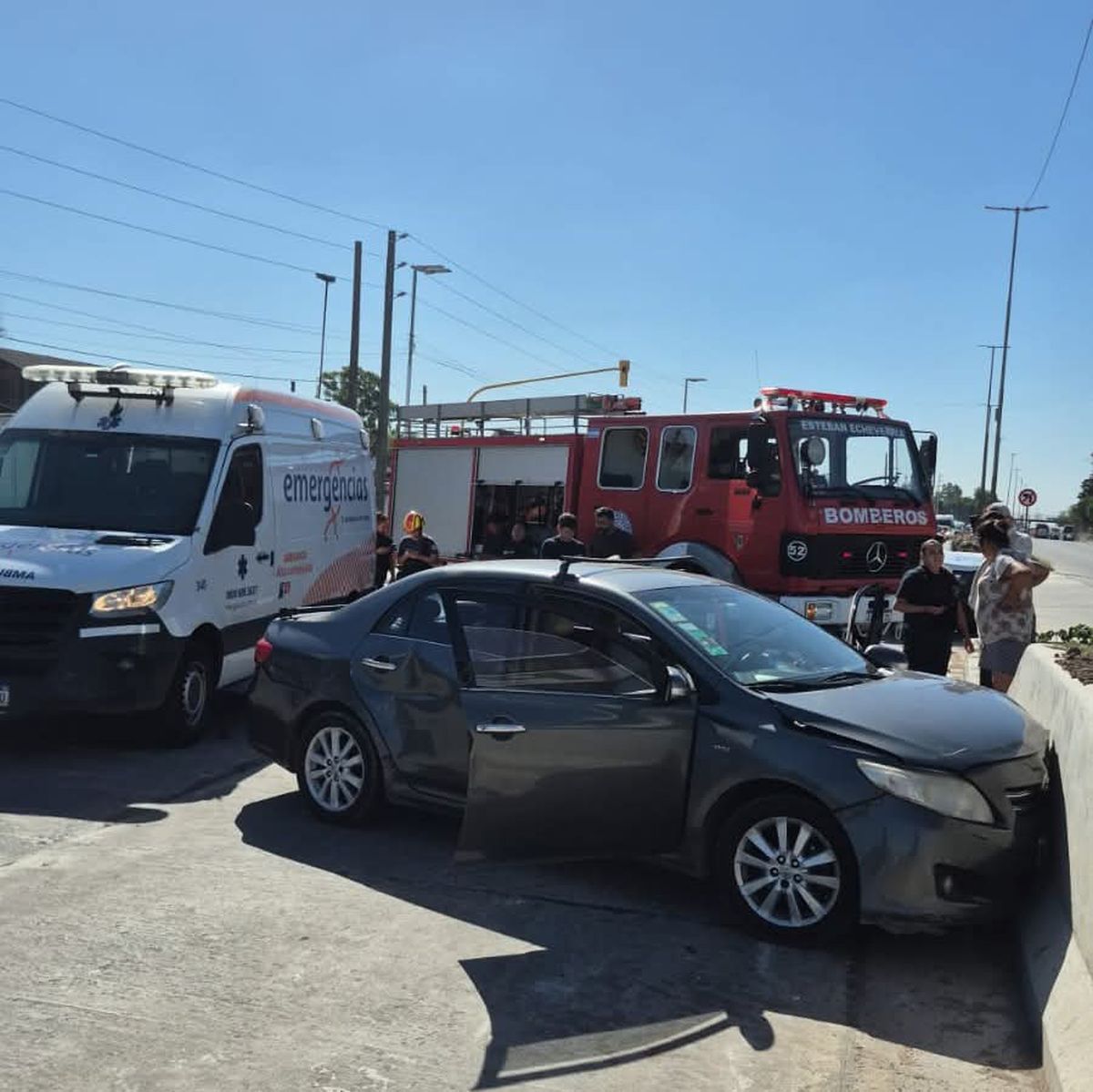 El choque ocurri&oacute; sobre Camino de Cintura, a la altura de Luis Guill&oacute;n.