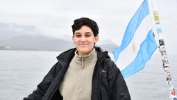 Es de Lomas, estudia ingeniería aeroespacial y fue seleccionada para un programa de radioafición en EE.UU.