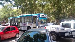 una mujer se descompenso arriba de un colectivo en pleno centro de monte grande