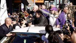 milei cierra hoy la campana bonaerense en el conurbano en medio de cruces por el operativo de seguridad