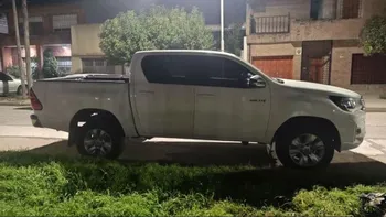Intensa persecución por las calles de Avellaneda tras el robo de una camioneta: cinco detenidos