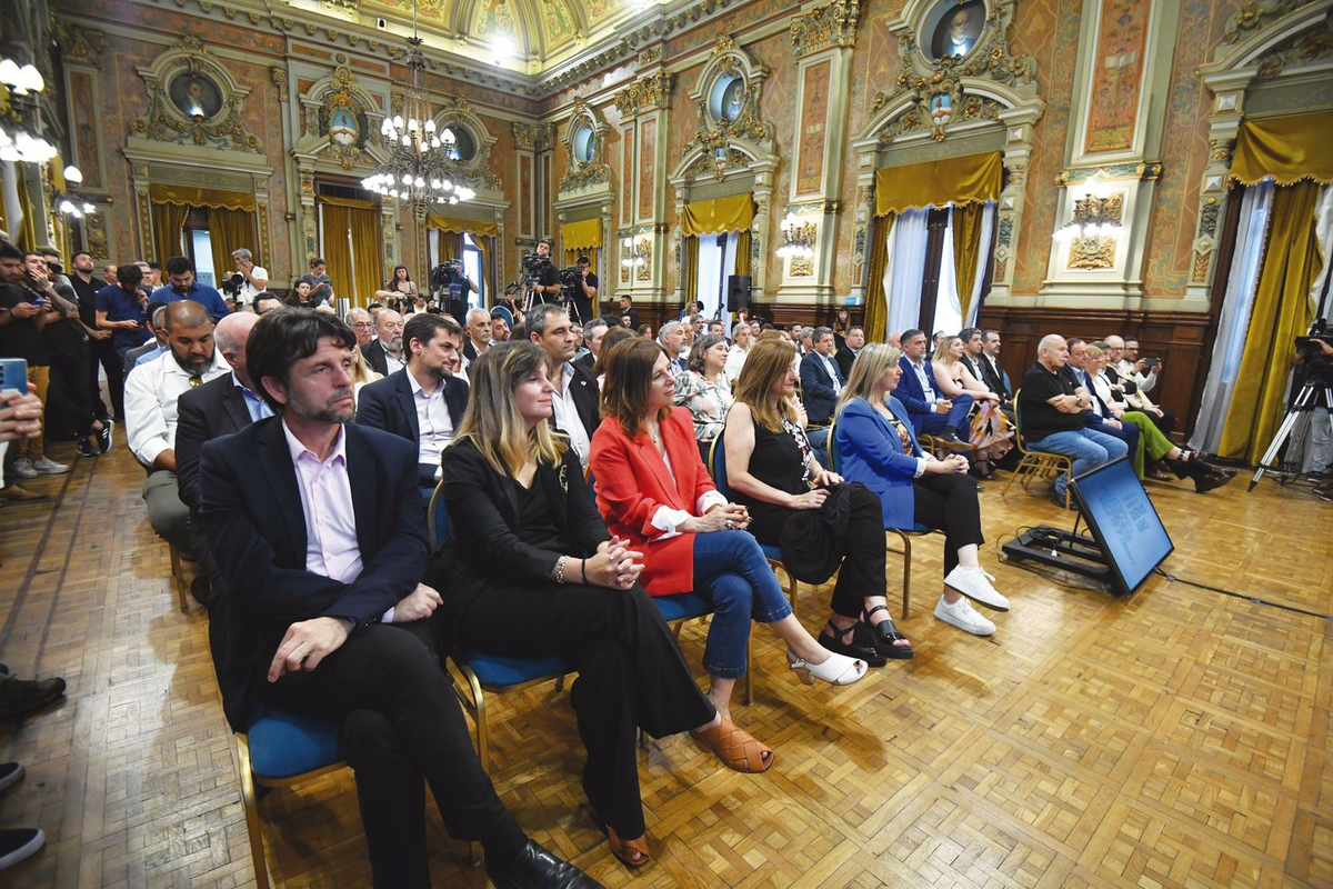 La presentación de las promociones del Banco Provincia se realizó en el Salón Dorado de la Casa de Gobierno.