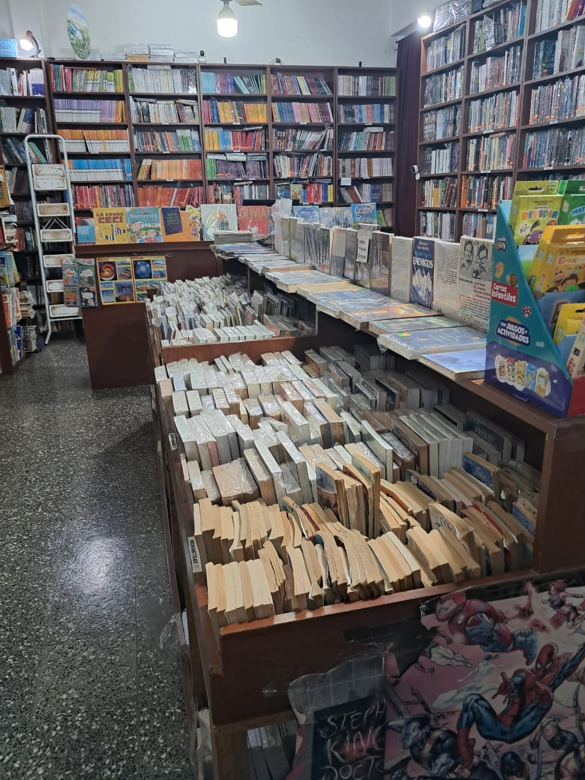 La librería se encuentra en Longchamps desde hace 16 años. 