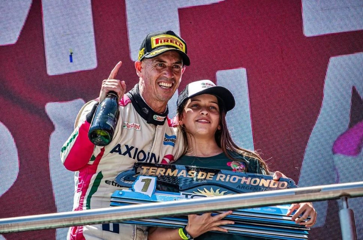 Pern&iacute;a se consagr&oacute; a falta de dos carreras para que termine la temporada en el aut&oacute;dromo de Termas de R&iacute;o Hondo.