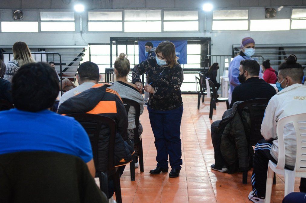 Vacunación contra el coronavirus en Lomas de Zamora.