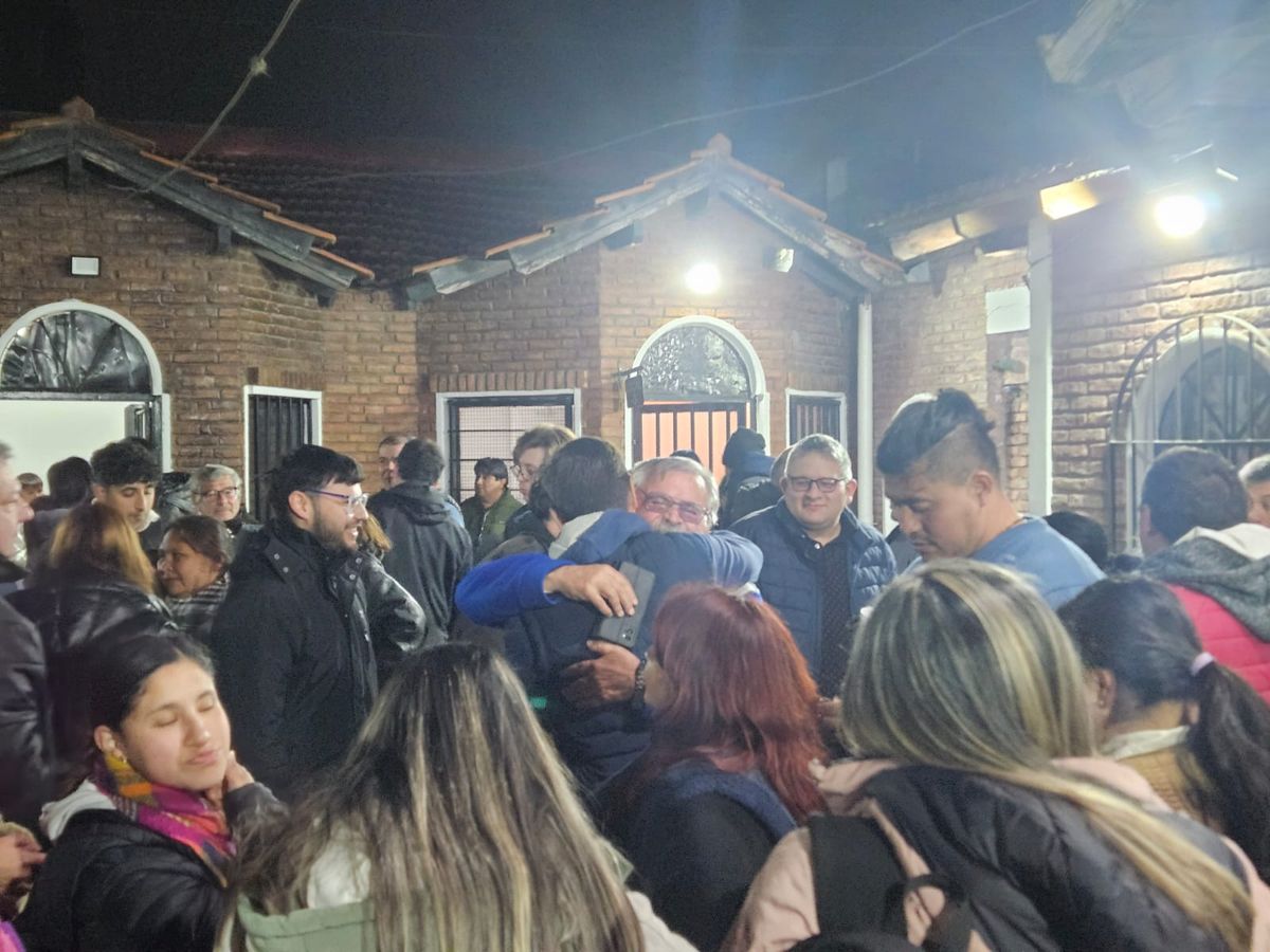 Fuerza Patria aventajó por más de 30 puntos a La Libertad Avanza. 