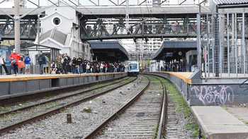Lomas: un hombre murió de un paro cardíaco en la estación del Tren Roca