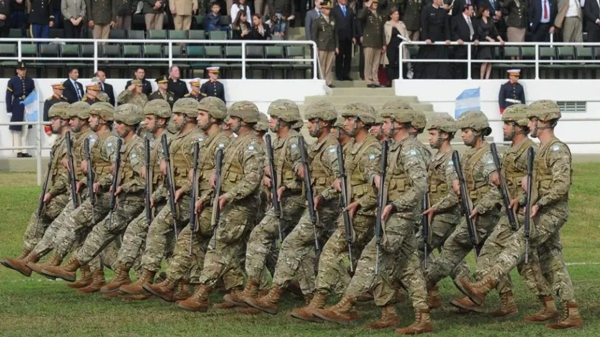 Prohíben rituales de iniciación en el Ejército: varios militares resultaban heridos