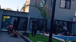 allanamiento en 9 de abril: un muerto y 15 detenidos en operativo contra banda que robaba autos