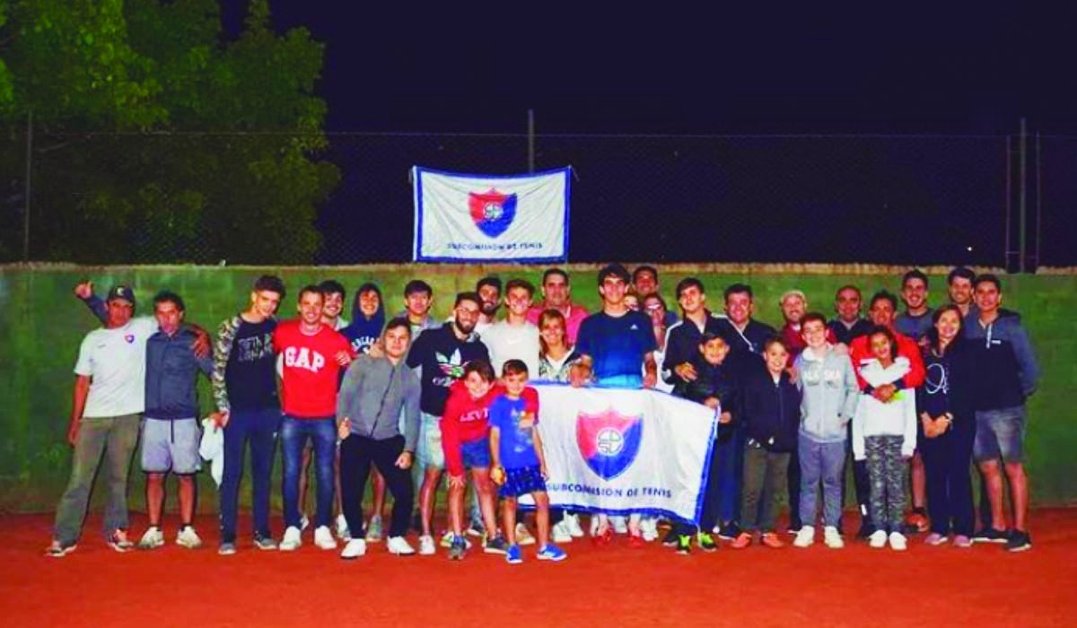 El Deportivo San Vicente ingresó a la AAT y se realizará el primer Abierto de tenis en la ciudad 