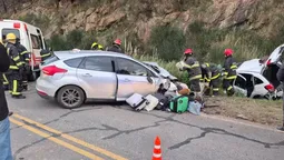 cuatro muertos tras un choque entre dos autos sobre la ruta 76 en tornquist: una victima era vecina de lanus