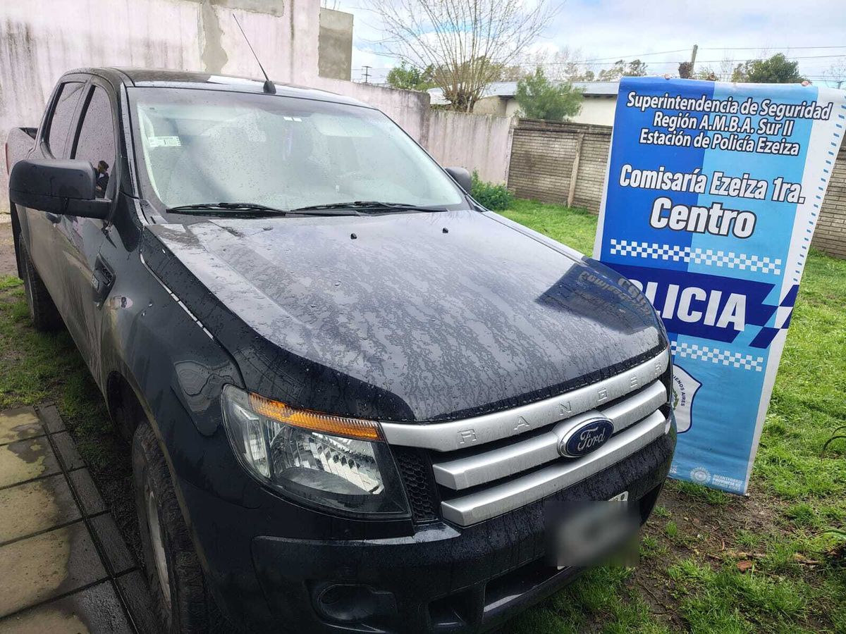La camioneta que fue denunciada como robada en Canning. 